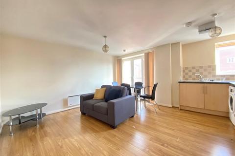 2 bedroom apartment to rent, City Link, Hessel Street, Salford