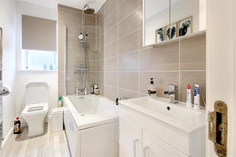 22 Brancaster Close, Drayton, Norwich, NR8 6GX