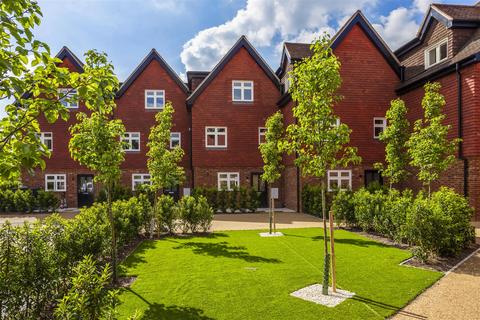 3 bedroom townhouse for sale, Kingswood Mews, Waterhouse Lane, Kingswood