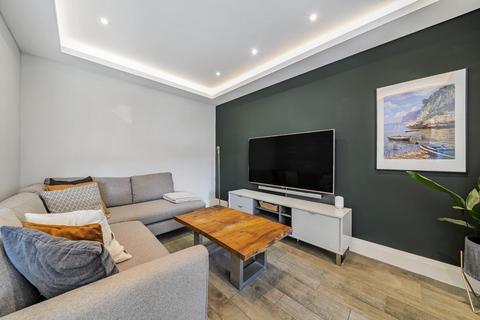 4 bedroom end of terrace house for sale, Oxhawth Crescent, Bromley