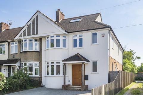 58 Oxhawth Crescent, Bromley, BR2 8BL