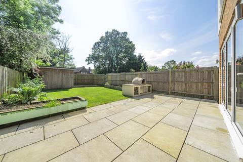 58 Oxhawth Crescent, Bromley, BR2 8BL