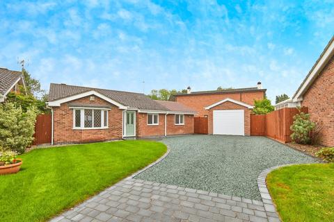 3 bedroom detached bungalow for sale, Selwyn Close, Alrewas