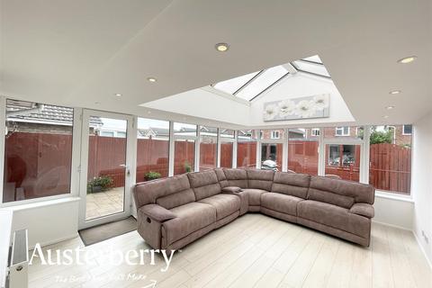 8 Argosy Close, Stoke-on-trent, ST3 7QL