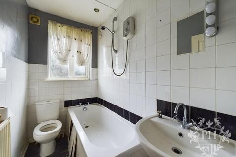 2 Birchington Avenue, Grangetown, Middlesbrough, TS6 7HB
