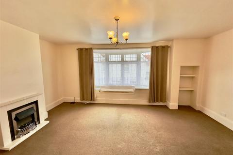 2 bedroom flat for sale, Totland Bay, Isle of Wight