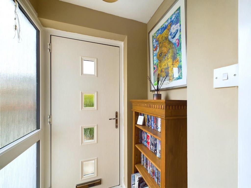 ENTRANCE HALL.jpg
