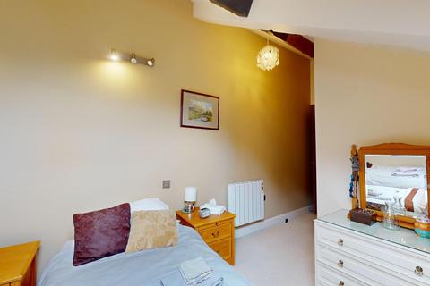 2 bedroom flat for sale, Regent Road, Ilkley, LS29 9EA