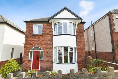 3 bedroom detached house for sale, Norton Lees Crescent, Sheffield