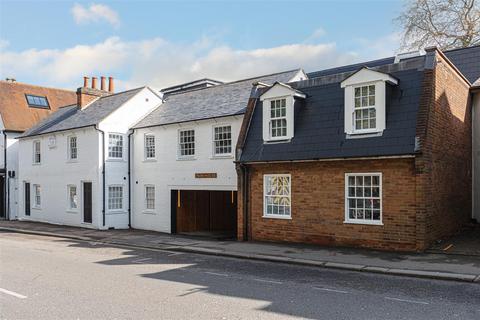 2 bedroom apartment to rent, Bell Street, Reigate - PET FRIENDLY