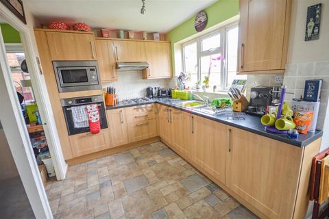 4 bedroom detached house for sale, Ulley View, Aughton, Sheffield, S26