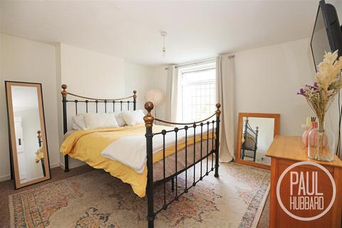 2 bedroom cottage for sale, Commodore Road, Oulton Broad, NR32
