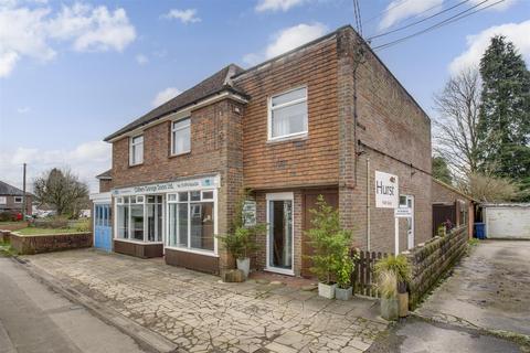 4 bedroom detached house for sale, High Street, Great Missenden HP16