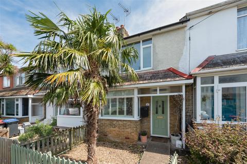 3 bedroom terraced house for sale, Station Road, Whitstable
