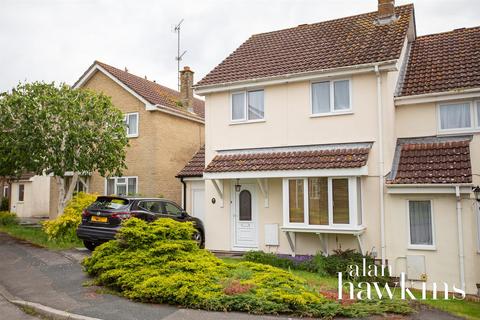 46 Middle Ground, Royal Wootton Bassett, Swindon, SN4 8LJ