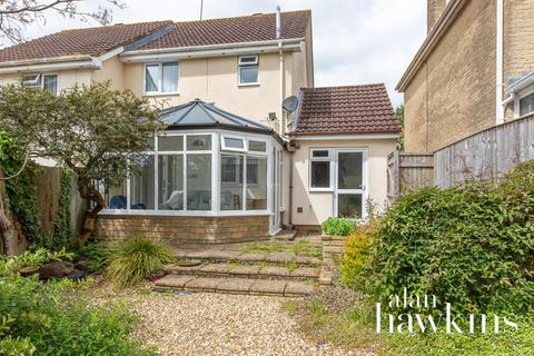 46 Middle Ground, Royal Wootton Bassett, Swindon, SN4 8LJ