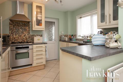 46 Middle Ground, Royal Wootton Bassett, Swindon, SN4 8LJ