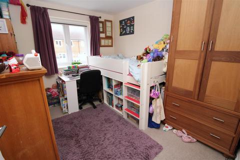 24 Cooper Drive, Wick, Littlehampton, BN17 7SH