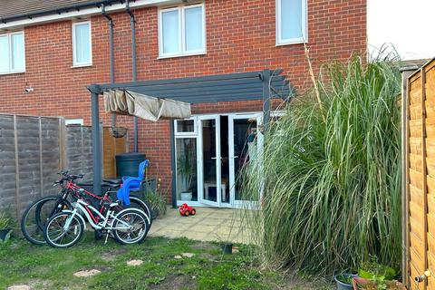 24 Cooper Drive, Wick, Littlehampton, BN17 7SH