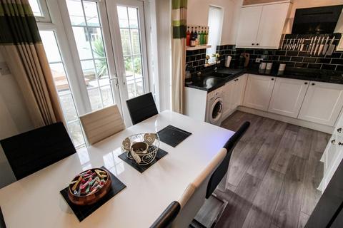 28 Beech Close, Corby, NN17 2AF