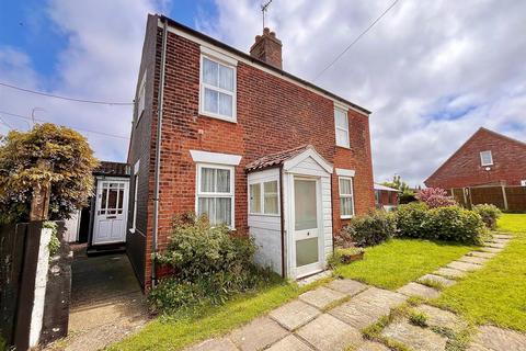 2 bedroom detached house for sale, Bullocks Loke, Caister on Sea