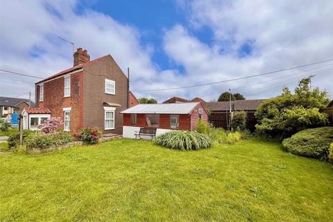 2 bedroom detached house for sale, Bullocks Loke, Caister on Sea