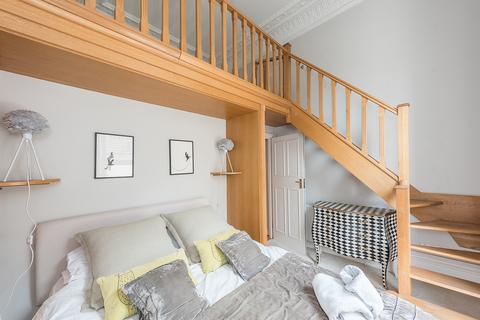 1 bedroom flat to rent, Cornwall Gardens, SW7