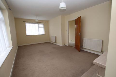 2, Arnold Court Arnold Road, Clacton-on-sea, CO15 1DD