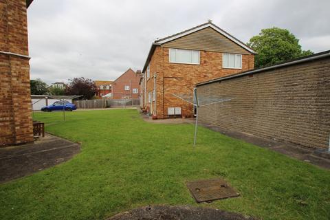 2, Arnold Court Arnold Road, Clacton-on-sea, CO15 1DD