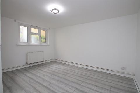 2 bedroom apartment to rent, Marlborough Road, Gillingham