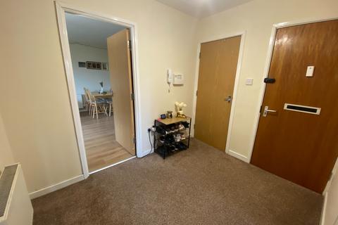 2 bedroom flat for sale, Dinas Court, Harrington Lane, Huyton, Liverpool, L36