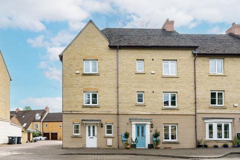 4 bedroom semi-detached house for sale, Witney, Witney OX28
