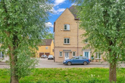 4 bedroom end of terrace house for sale, New Bridge Street, Witney OX28