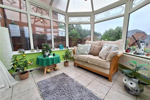 8 Burghley Avenue, Oldham, OL4 3HJ