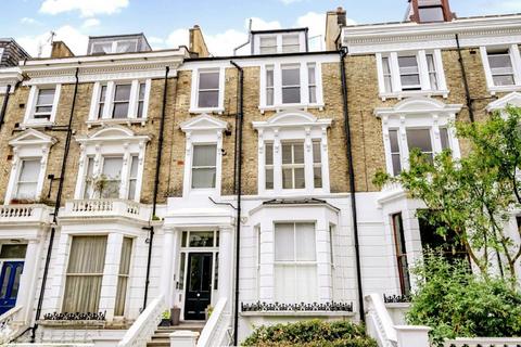 2 bedroom flat for sale, Belsize Crescent, Belsize Village