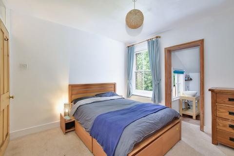 2 bedroom terraced house for sale, New Road, Croxley Green, Rickmansworth, Hertfordshire, WD3 3HE
