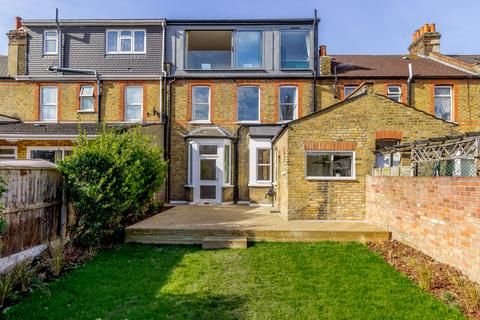 6 bedroom terraced house for sale, Arundel Gardens, Ilford IG3