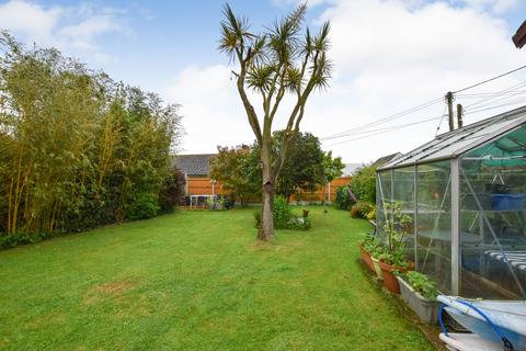 2 bedroom semi-detached bungalow for sale, Nipsells Chase, Mayland