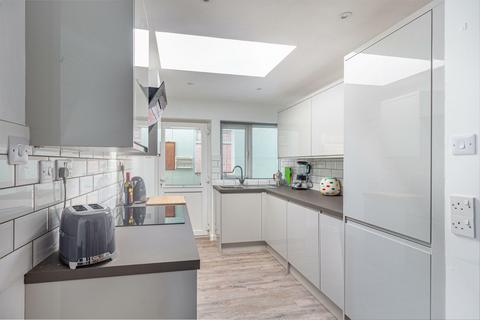 8 Barnsley Road, Bromsgrove, B61 0ED