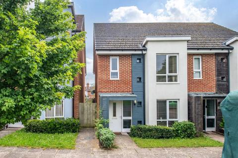 2 bedroom semi-detached house for sale, Oldfield Road, Bromsgrove, Worcestershire, B61