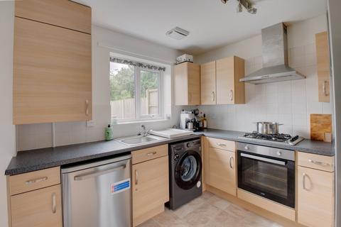 46 Oldfield Road, Bromsgrove, B61 8AD