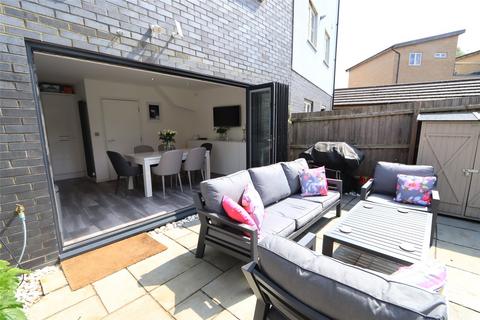 4 bedroom terraced house for sale, Penshurst Crescent, Ashland, Milton Keynes, Buckinghamshire, MK6