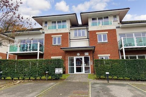 2 bedroom apartment to rent, Hill View Dorking RH4
