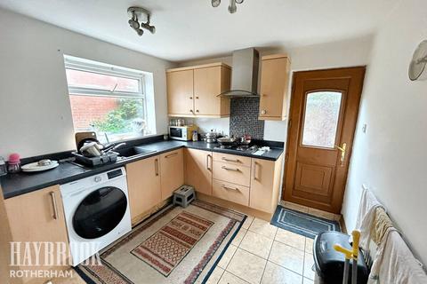3 bedroom semi-detached house for sale, Willowgarth Avenue, Brinsworth