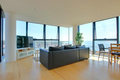 3 bedroom flat for sale, Ocean Village, Southampton