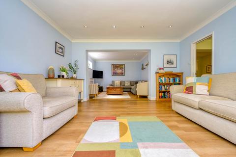 21 Tredegar Road, Emmer Green, Reading, RG4 8QE