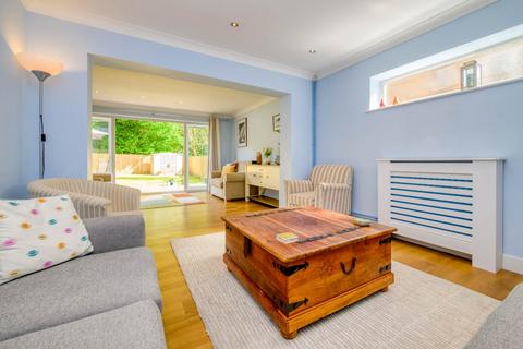 21 Tredegar Road, Emmer Green, Reading, RG4 8QE