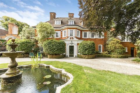 8 bedroom detached house to rent, George Road, Coombe Hill, Surrey, KT2