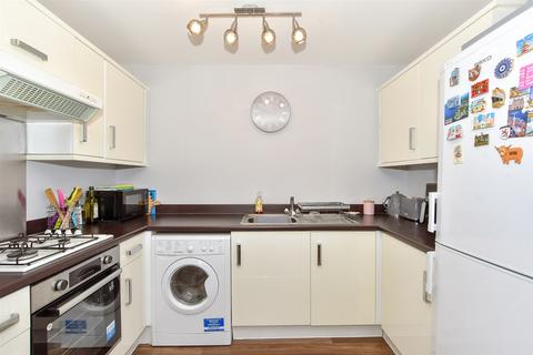 2 bedroom apartment for sale, Butts Mead, Littlehampton, West Sussex