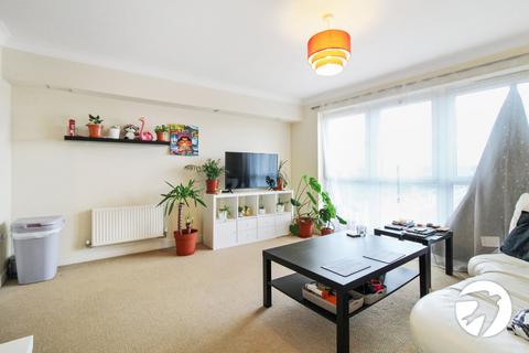 1 bedroom flat to rent, Admirals Way, Gravesend, DA12